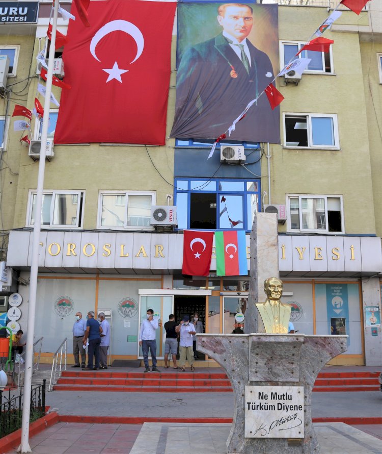 TOROSLAR BELEDİYESİ'NDEN, AZERBAYCAN'A BAYRAKLI DESTEK